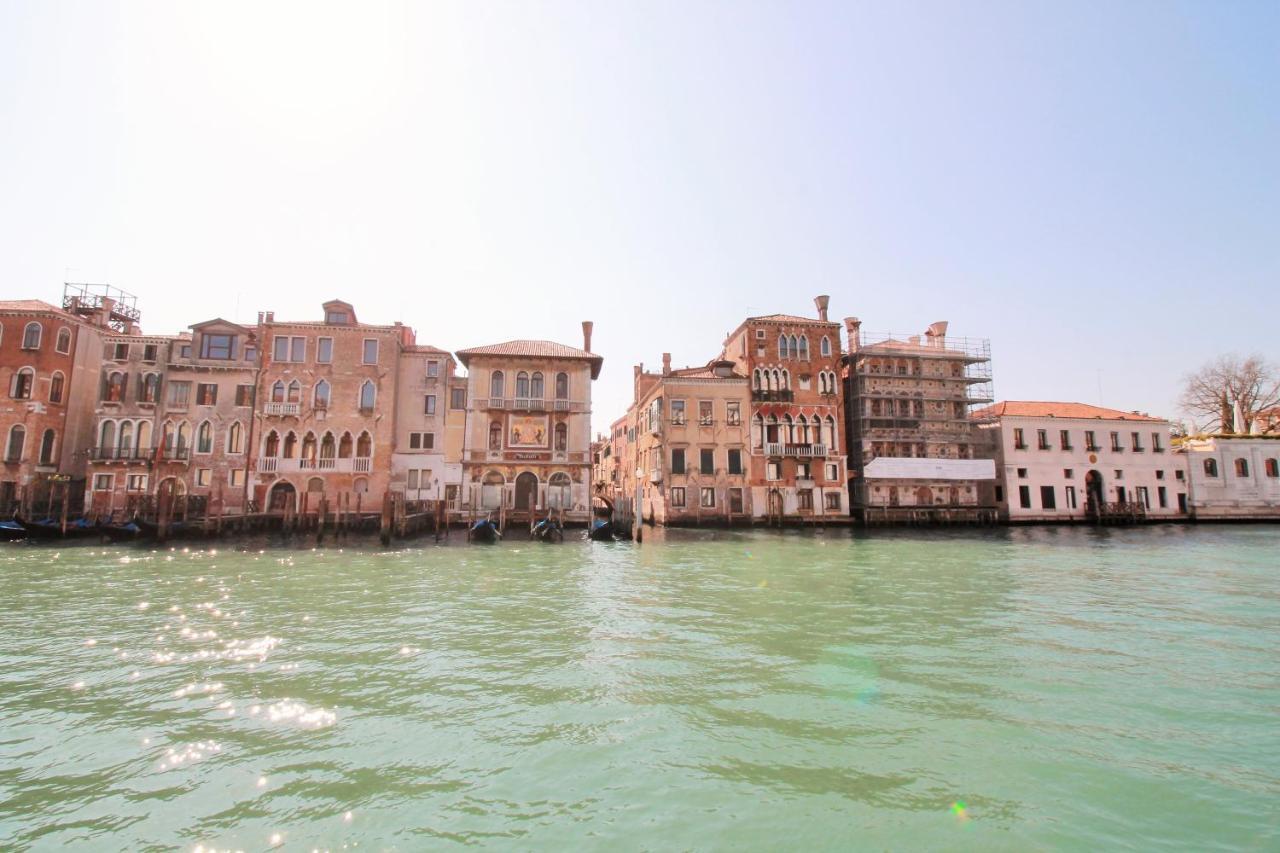San Marco With Canal View Apartamento *