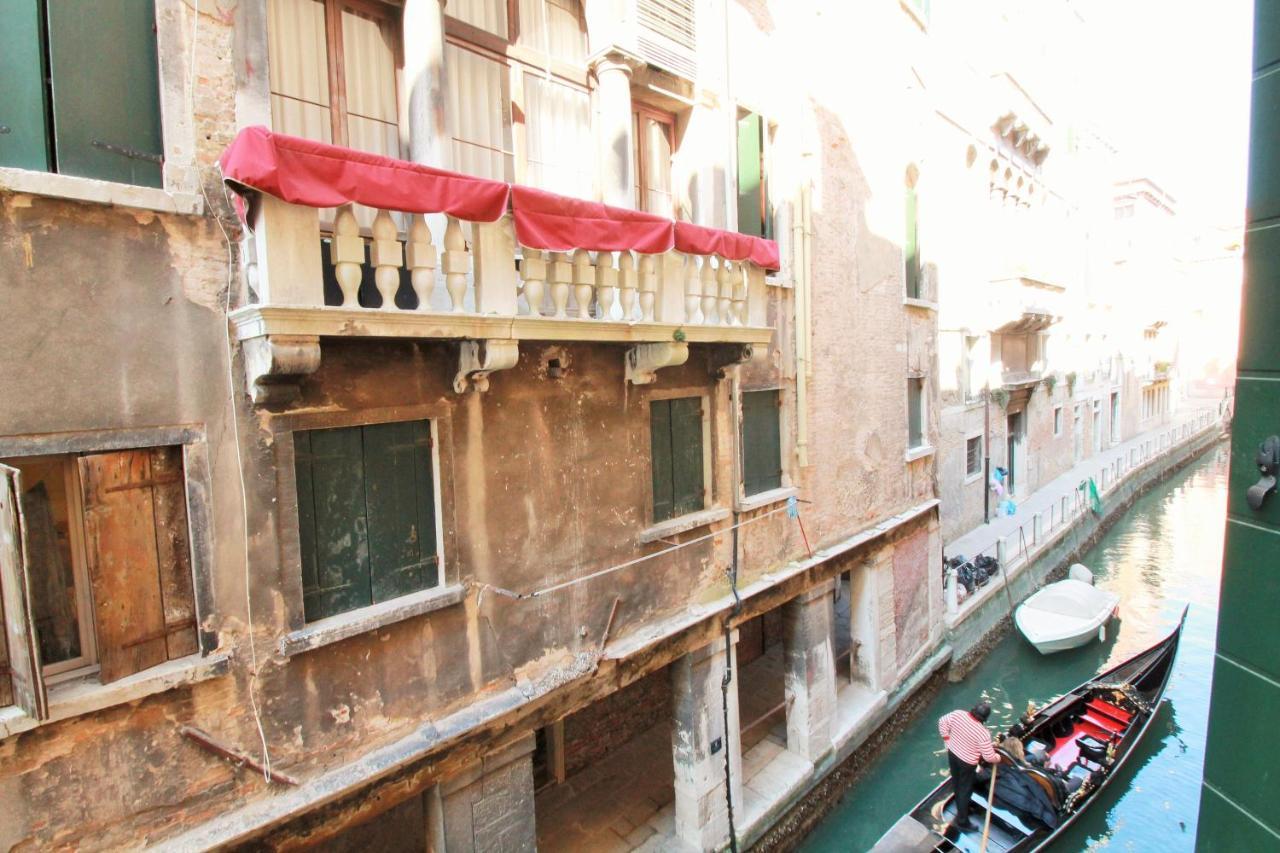Apartamento San Marco With Canal View